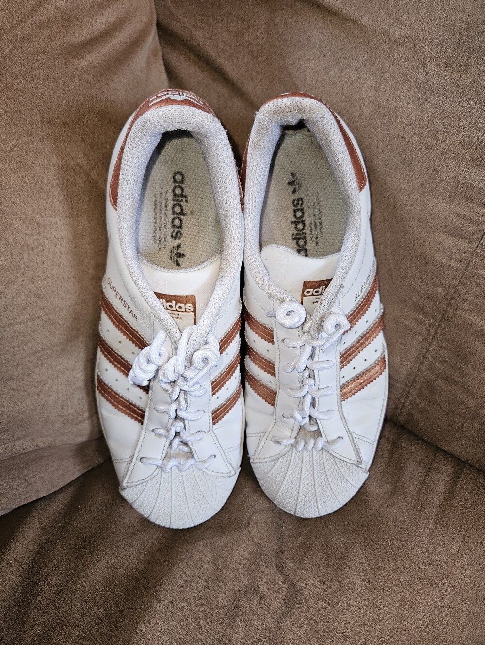 ADIDAS Superstar Sz 7 Sneakers